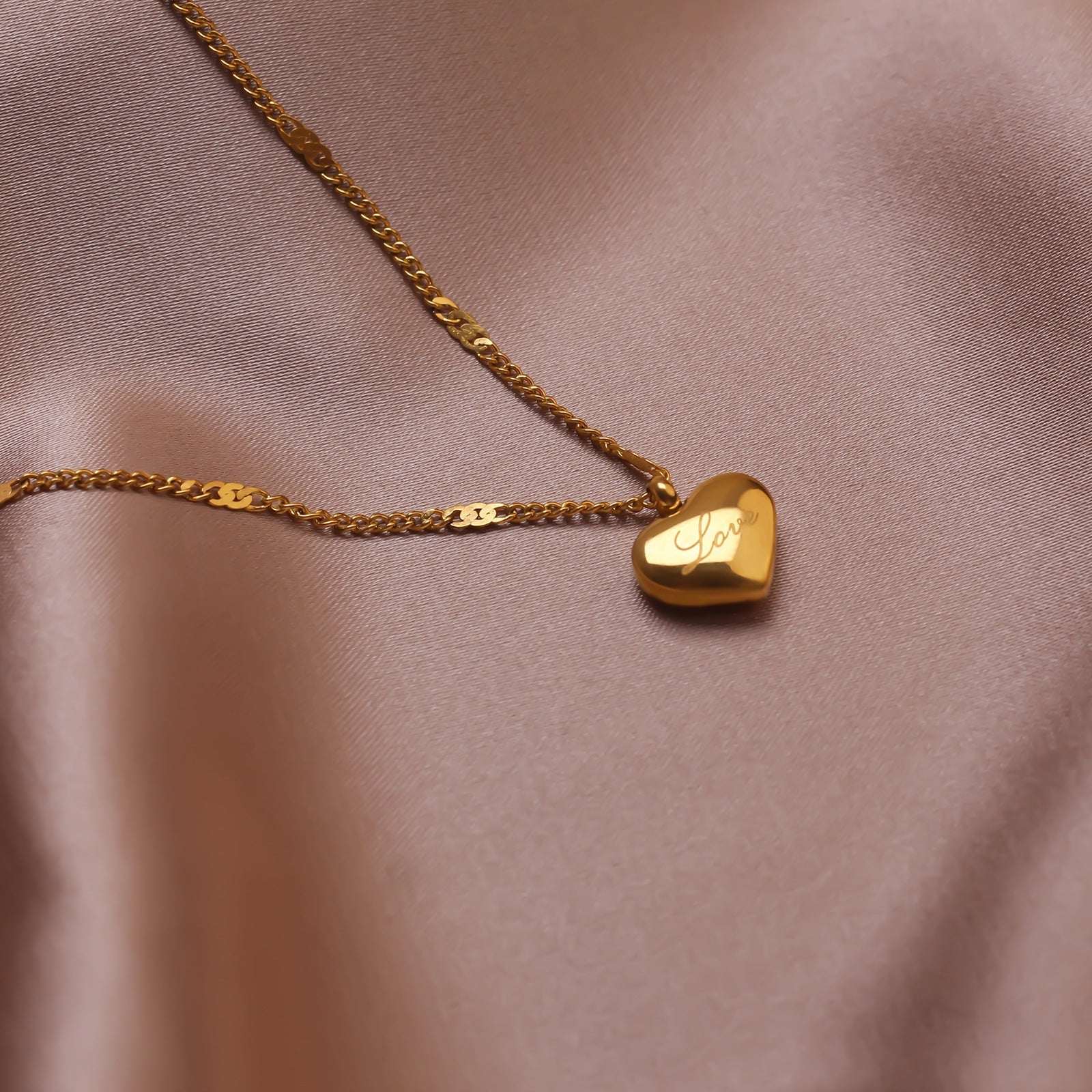 14K Delicate Textured Heart  Necklace